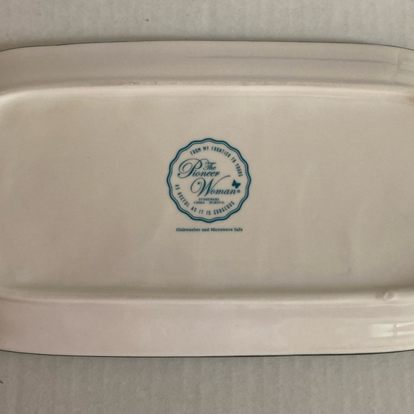 The Pioneer Women Holly Toss cookie tray set - Picture 5 of 6